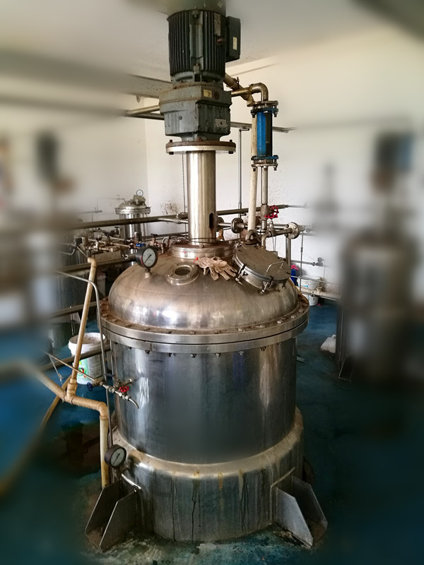 液体发酵罐2000l2_副本.jpg